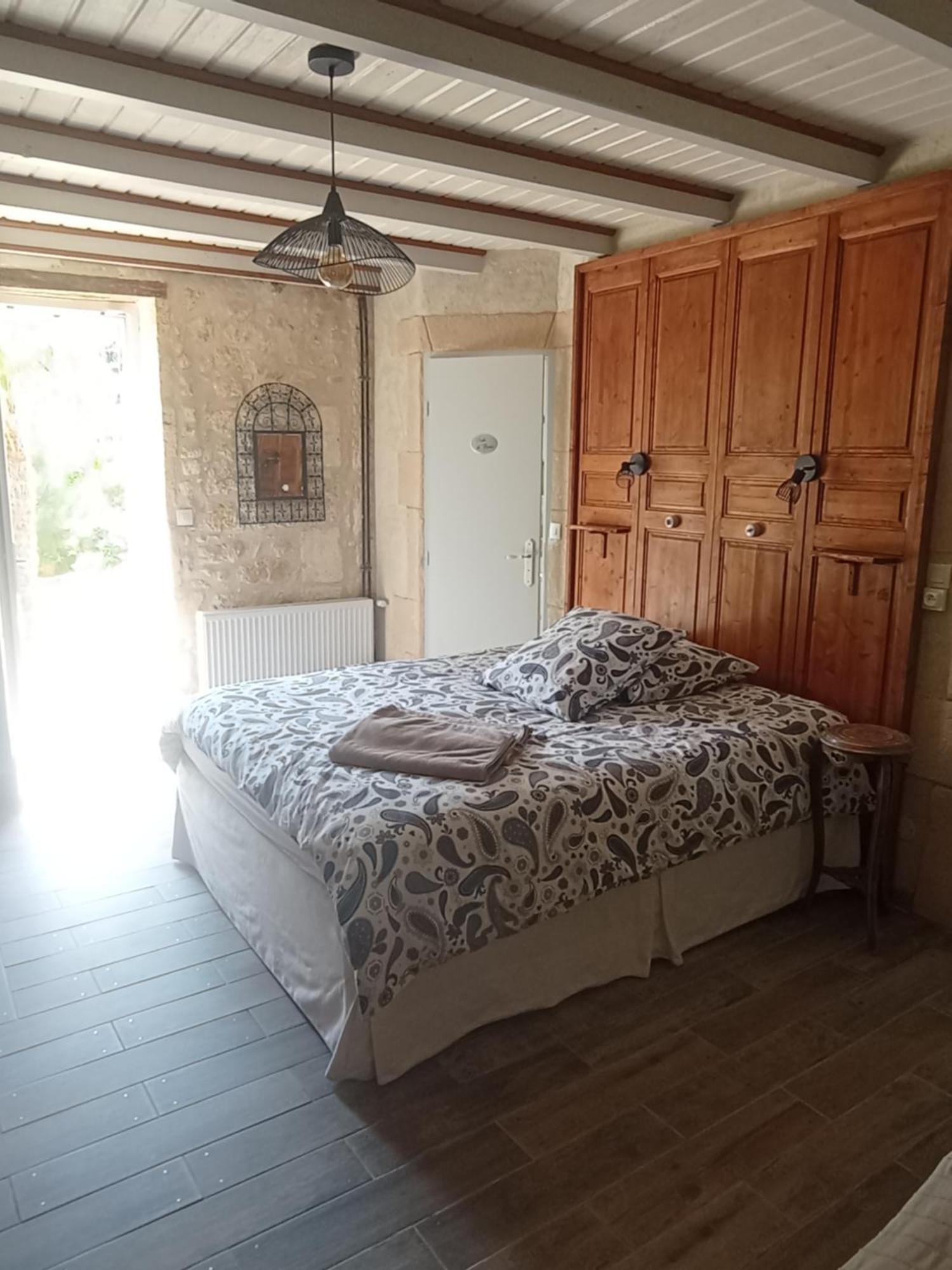 Bed and Breakfast La Girondine Galgon Exteriér fotografie