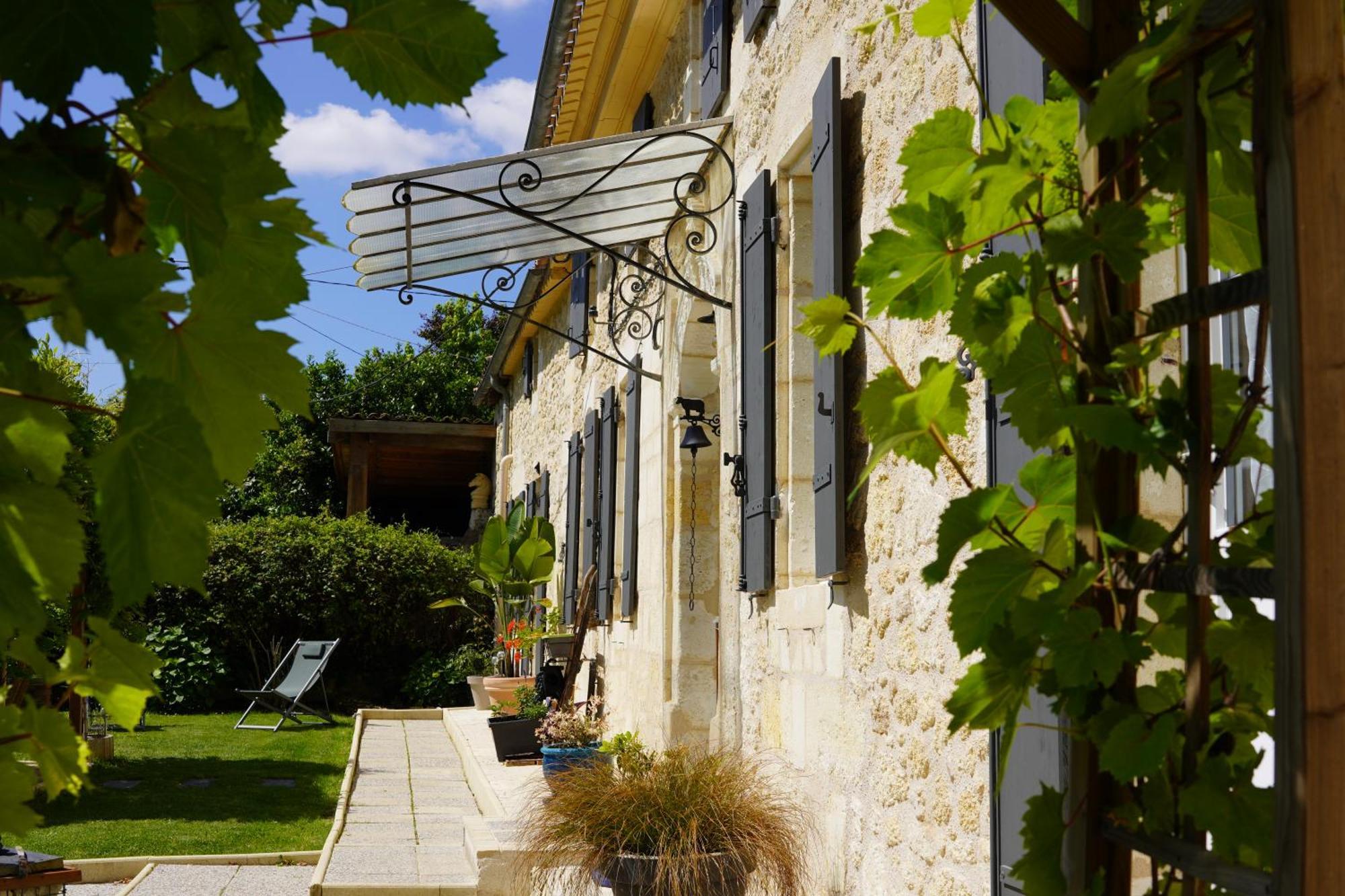 Bed and Breakfast La Girondine Galgon Exteriér fotografie
